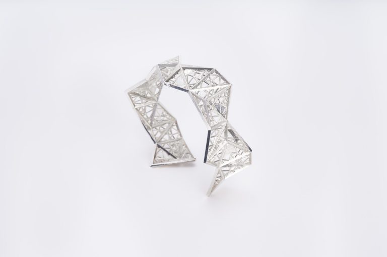 Invaerso: design & innovazione, artigianalità e upcycling. - 26knQut739nTh.jpg