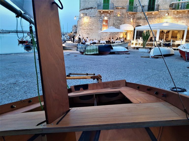 P8 Ã® la barca pieghevole italiana a propulsione ibrida - 2tRfSRmSq1F2f.jpg