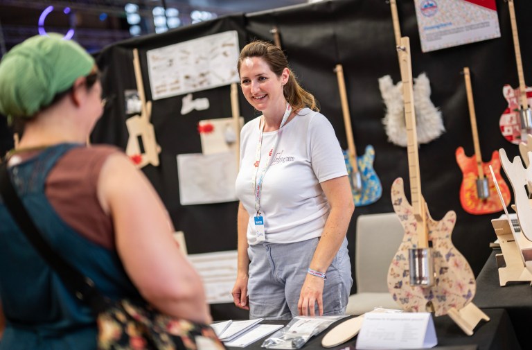 Maker Faire Hannover 2023 - Dosengitarre Hannover 2023