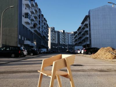 FAZ com as tuas mos  FAZ uma cadeira de braos em madeira de pinho - Maker Faire Lisbon