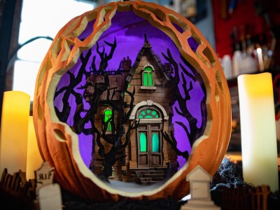 Jen Schachter Diorama Kits and Props - Maker Faire Bay Area 2024