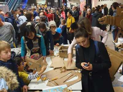 Makedo - Création pour enfants à base de carton récupéré - Maker Faire Lille 2024