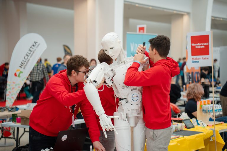 Maker Faire Brno 2024 - MF_Brno24_robot