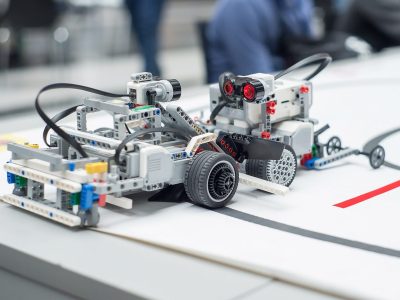 Mobile robot creation and programming - Maker Faire Tashkent 2024