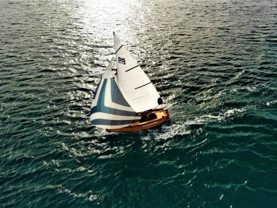 P8 Ã® la barca pieghevole italiana a propulsione ibrida - Maker Faire