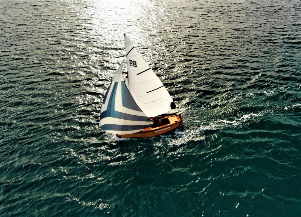 P8 Ã® la barca pieghevole italiana a propulsione ibrida - Maker Faire