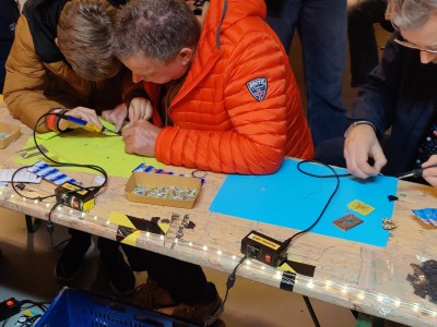 Samen technologie ontdekken met Junior IOT - Maker Faire Delft